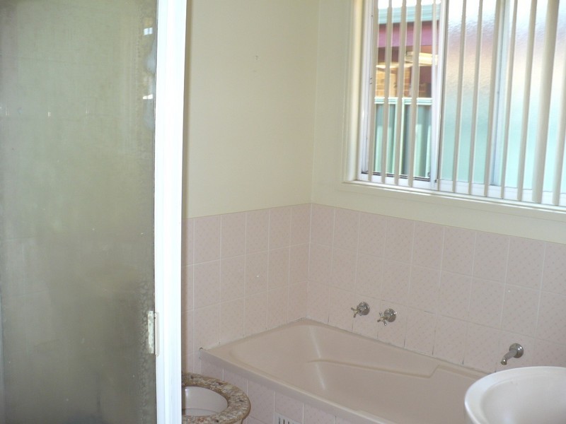 Macquarie Fields NSW 2564