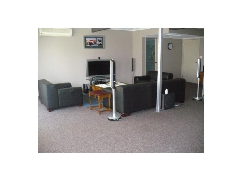 7 Lane Place, Minto NSW 2566