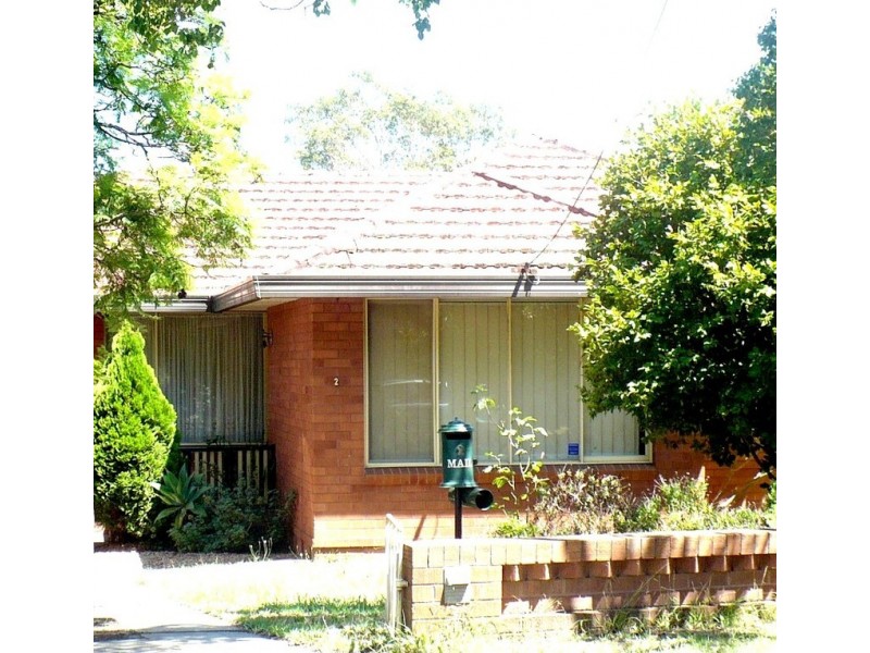 2 Gloucester Street, Macquarie Fields NSW 2564
