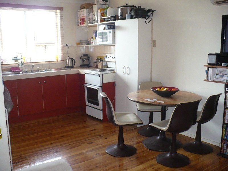 4 Campbell Close, Minto NSW 2566