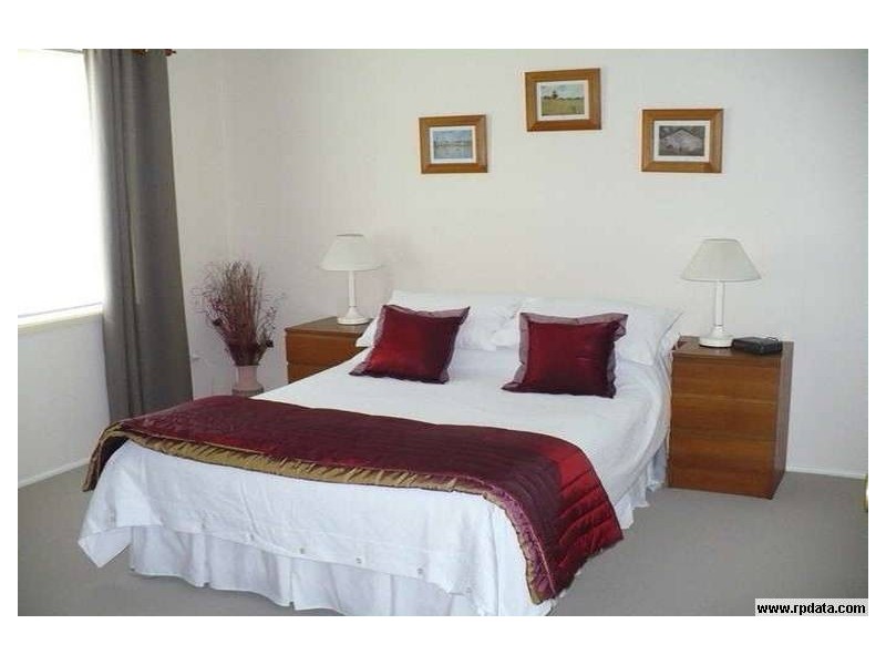 12 Adrian Street, Macquarie Fields NSW 2564