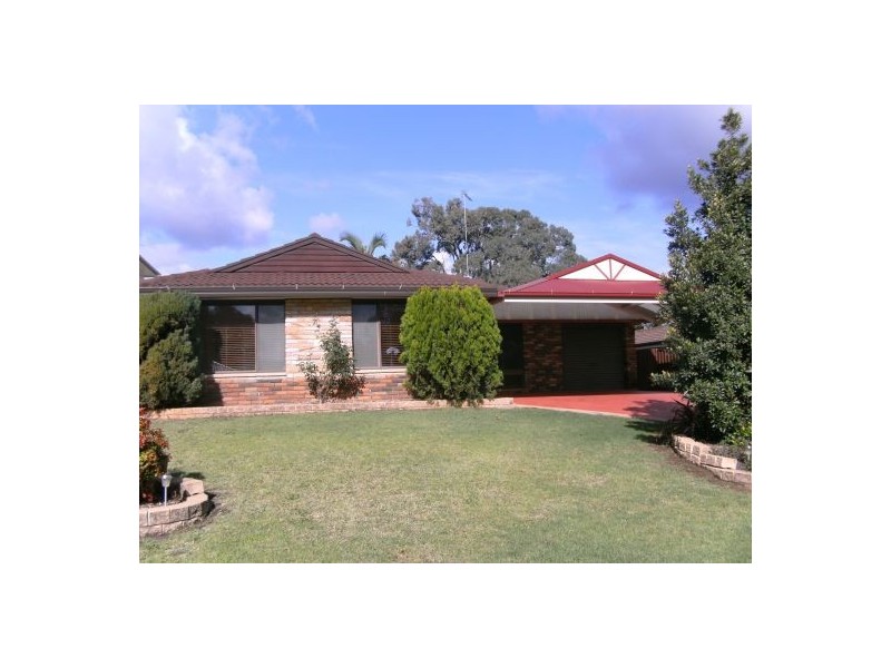 4 Naylor Place, Ingleburn NSW 2565