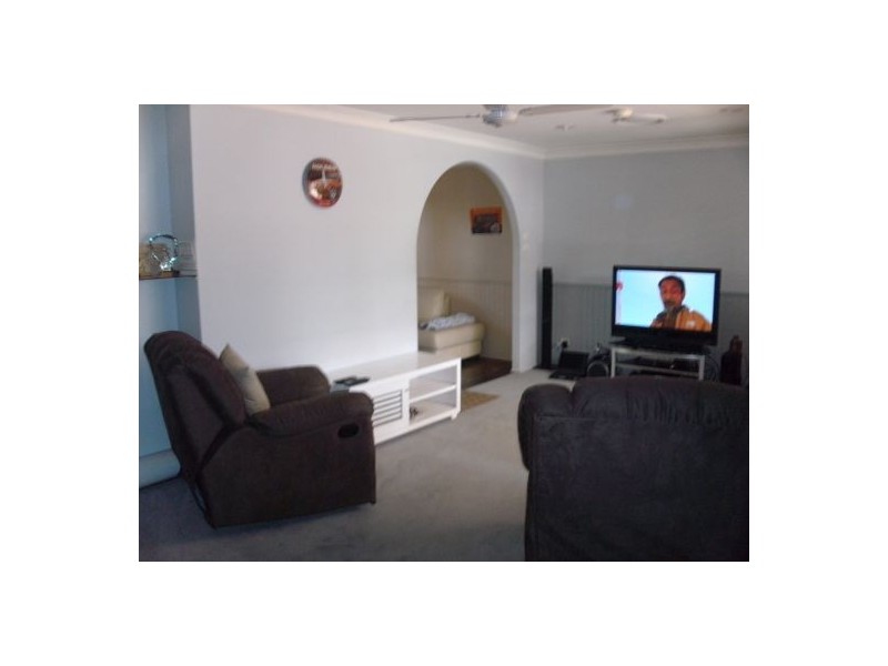 4 Naylor Place, Ingleburn NSW 2565