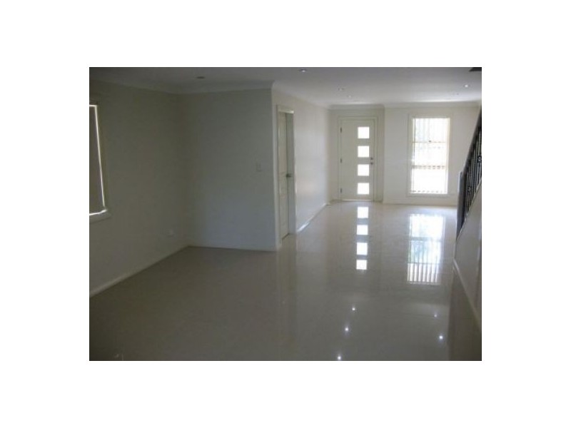 2/122 Ingleburn, Ingleburn NSW 2565