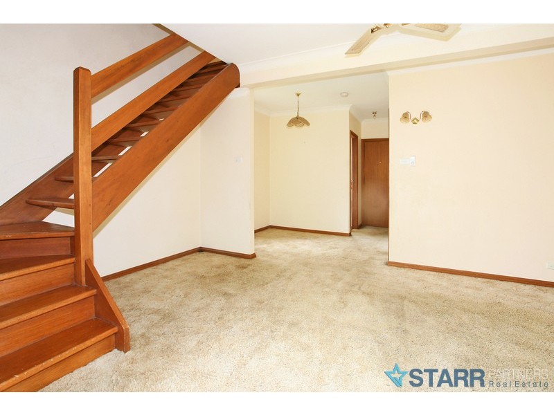 8/92 Minto Road, Minto NSW 2566