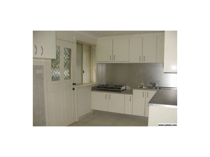 1/8A Atchison Road, Macquarie Fields NSW 2564