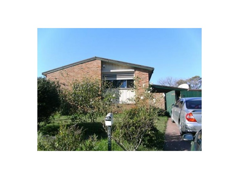 140 Evelyn Street, Macquarie Fields NSW 2564