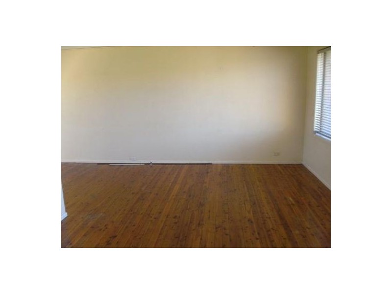 9 Brooks Street, Macquarie Fields NSW 2564