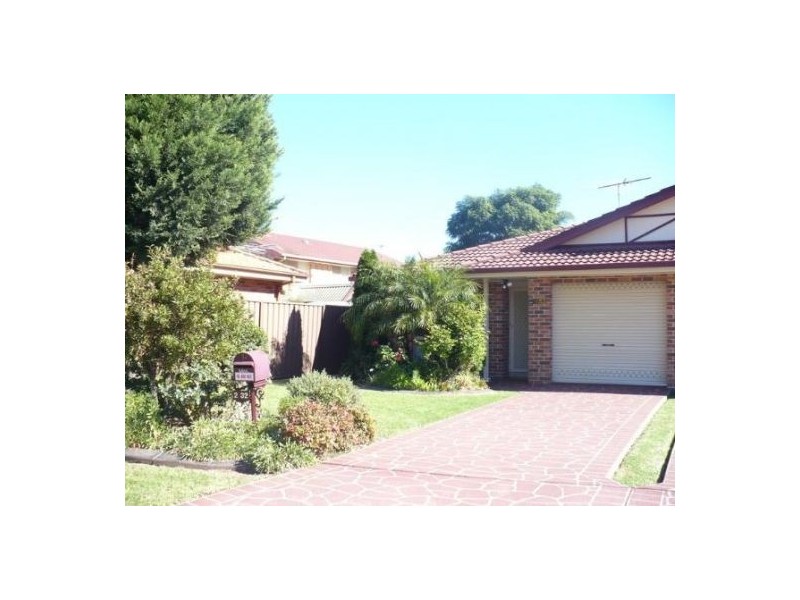 2/32 Bensley Road, Macquarie Fields NSW 2564