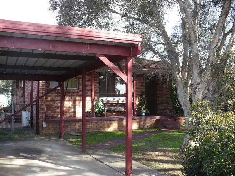 Macquarie Fields NSW 2564