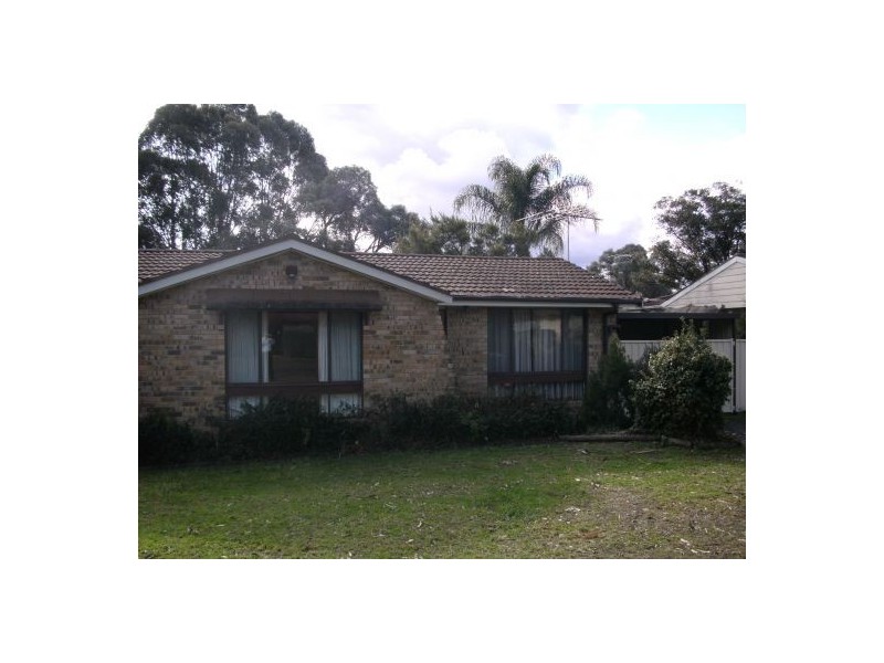 19 Nelson Street, Minto NSW 2566