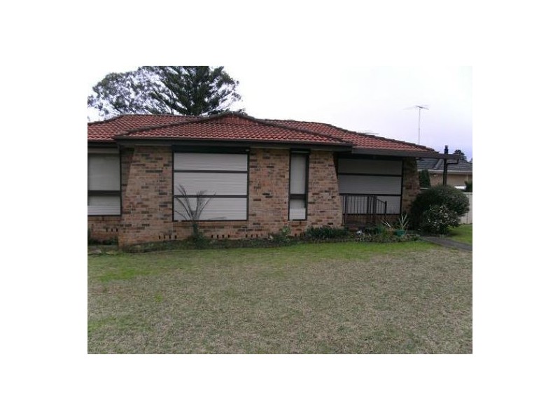 2 Irene Place, Ingleburn NSW 2565