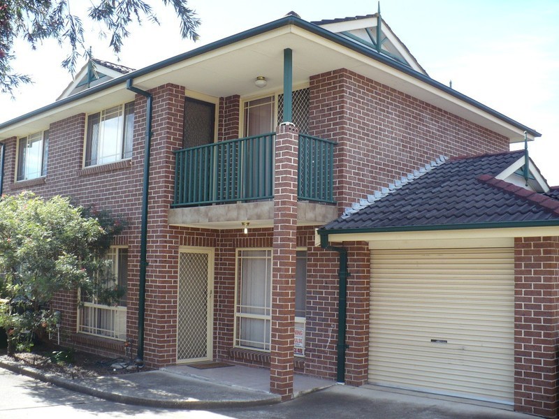 Macquarie Fields NSW 2564