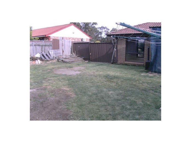 5 Clark Place, Minto NSW 2566