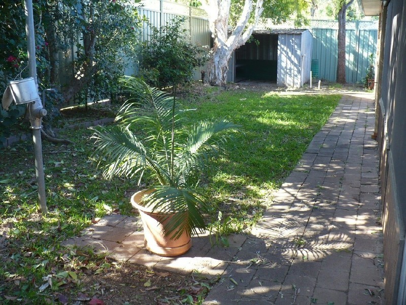 5 Amanda Place, Ingleburn NSW 2565