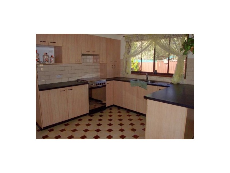 39 Evelyn Street, Macquarie Fields NSW 2564