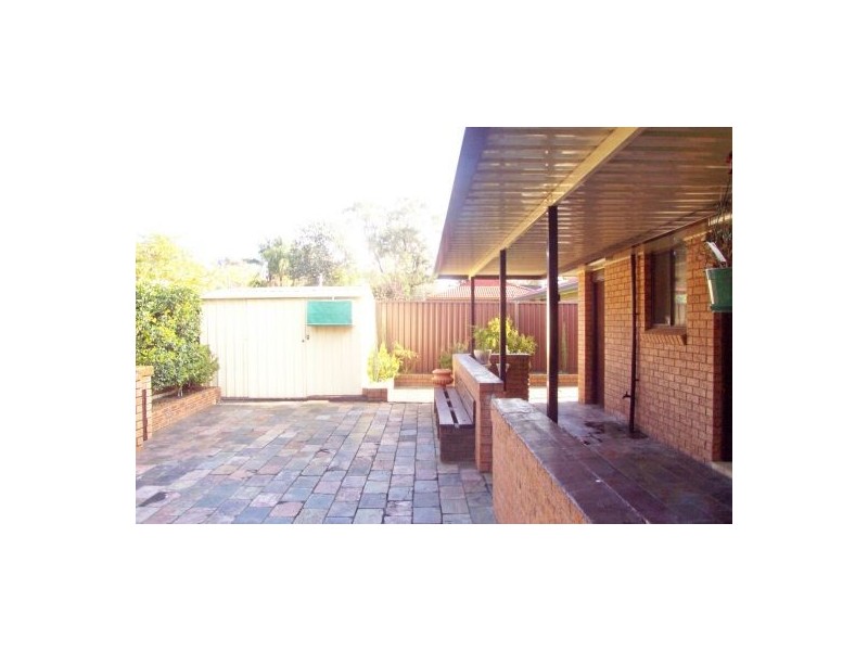 39 Evelyn Street, Macquarie Fields NSW 2564