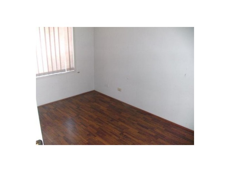 10 Stockalls Place, Minto NSW 2566