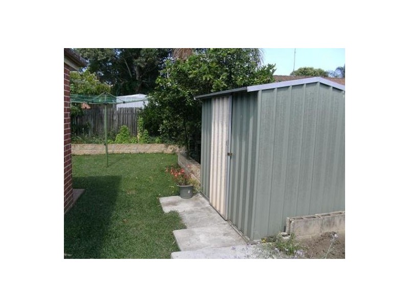 10 Stockalls Place, Minto NSW 2566