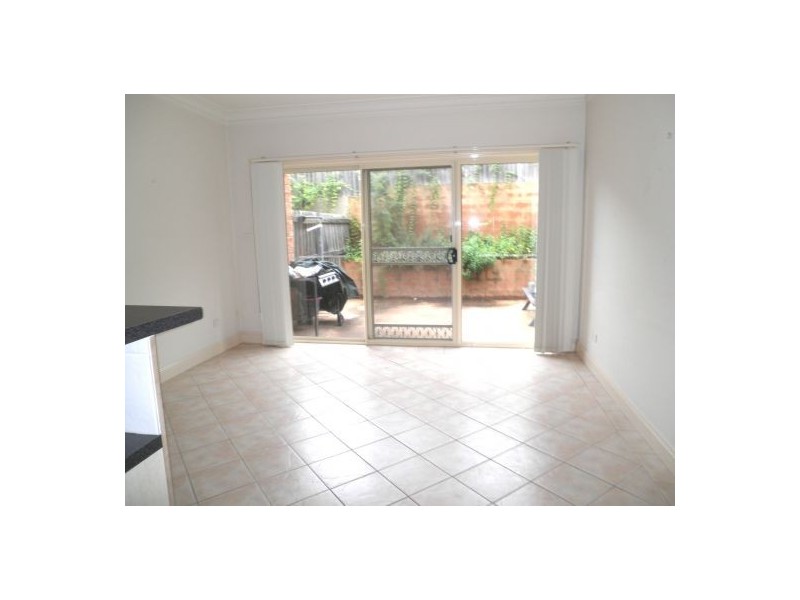 2/23 View Street, Camden NSW 2570