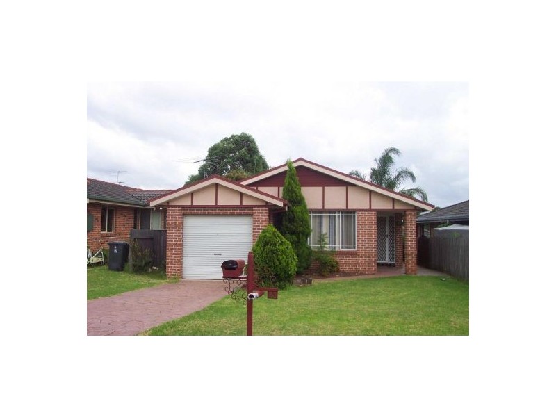 23 Guernsey Avenue, Minto NSW 2566