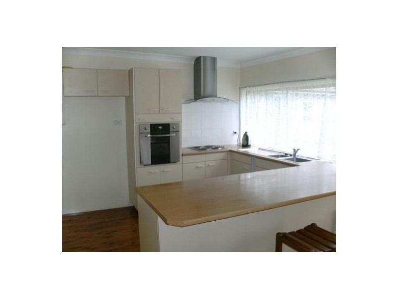 14 Parkland Avenue, Macquarie Fields NSW 2564
