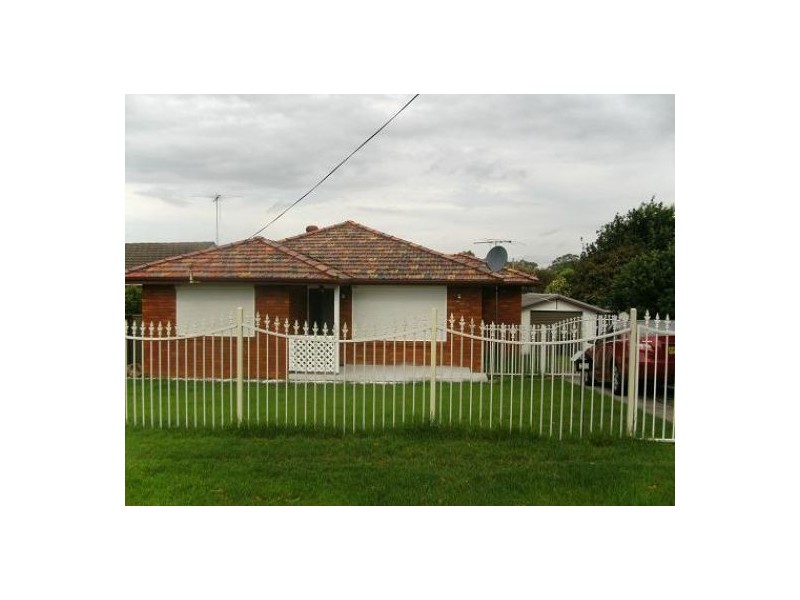 30 Harvey Street, Macquarie Fields NSW 2564