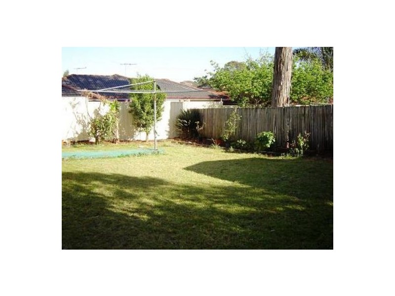 38 Victoria Road, Macquarie Fields NSW 2564