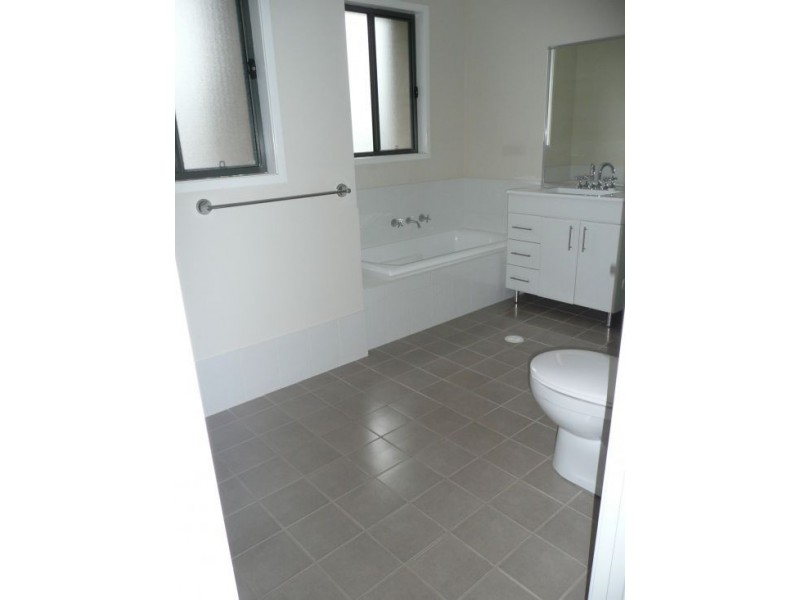 3/53 Chamberlain Street, Campbelltown NSW 2560