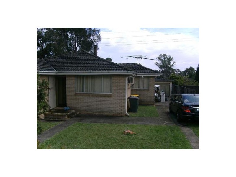 23 Lantana Street, Macquarie Fields NSW 2564