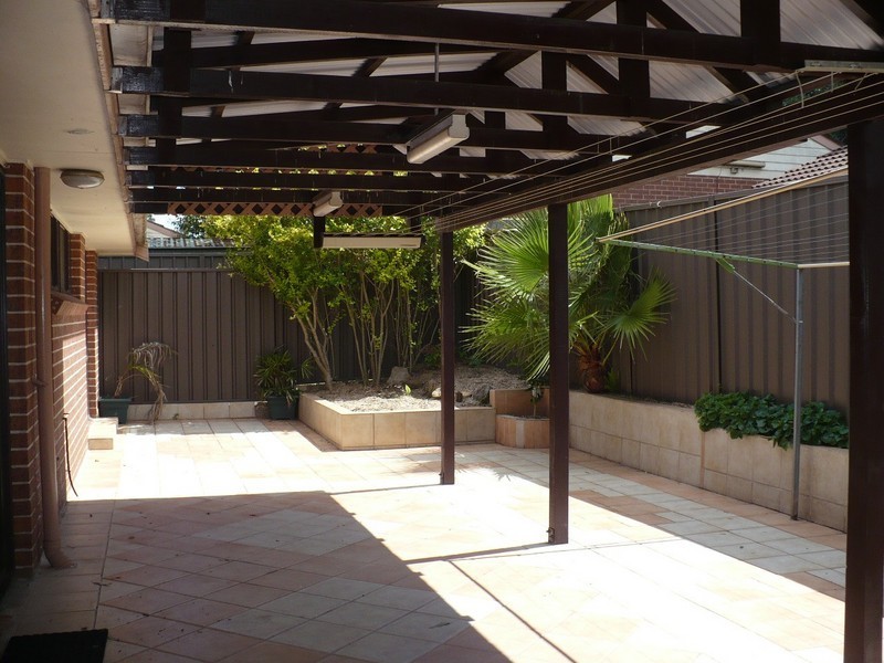 Macquarie Fields NSW 2564