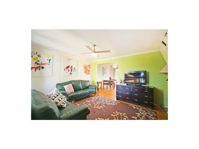 17/4 Dotterel Place, Ingleburn NSW 2565