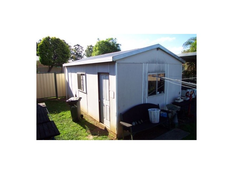 74 Evelyn Street, Macquarie Fields NSW 2564