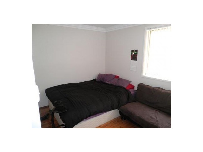 13 Columbia Street, Kearns NSW 2558
