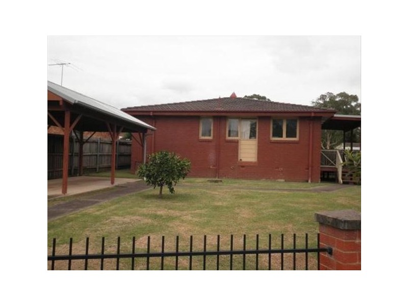 14 Teatree Crescent, Macquarie Fields NSW 2564