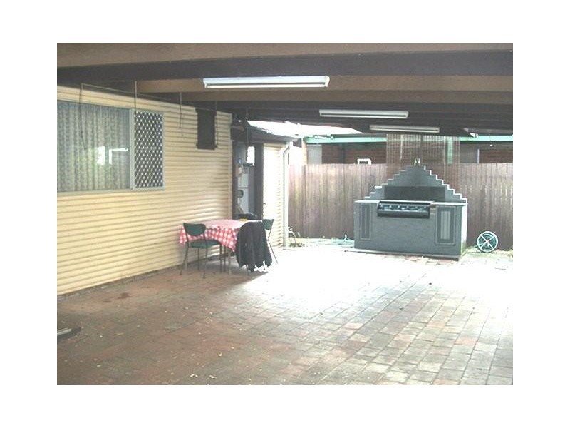 20 Clarence Street, Macquarie Fields NSW 2564