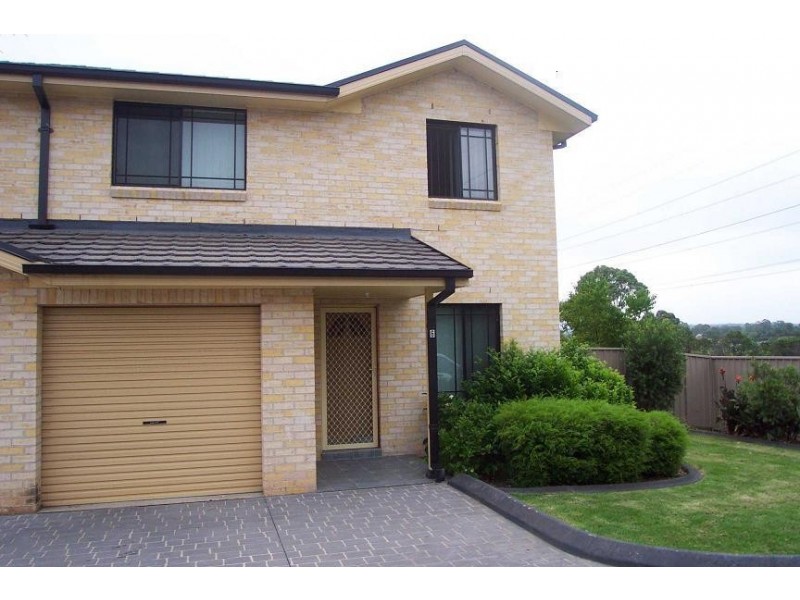 6/10 Eagleview Road, Minto NSW 2566