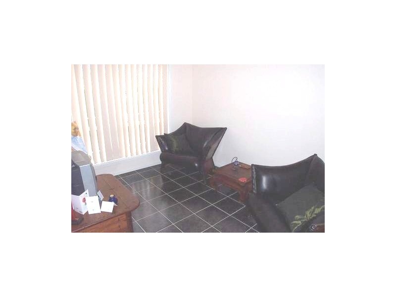 2/51 Trafalgar Street, Glenfield NSW 2167