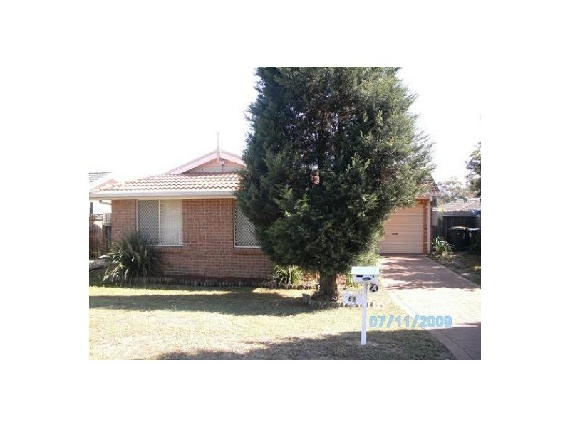64 Victoria Road, Macquarie Fields NSW 2564