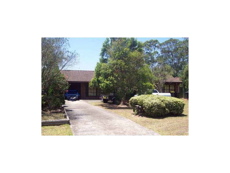 4 Valda Place, Ingleburn NSW 2565