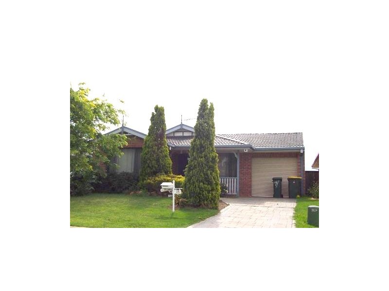 15 Orchid Place, Macquarie Fields NSW 2564