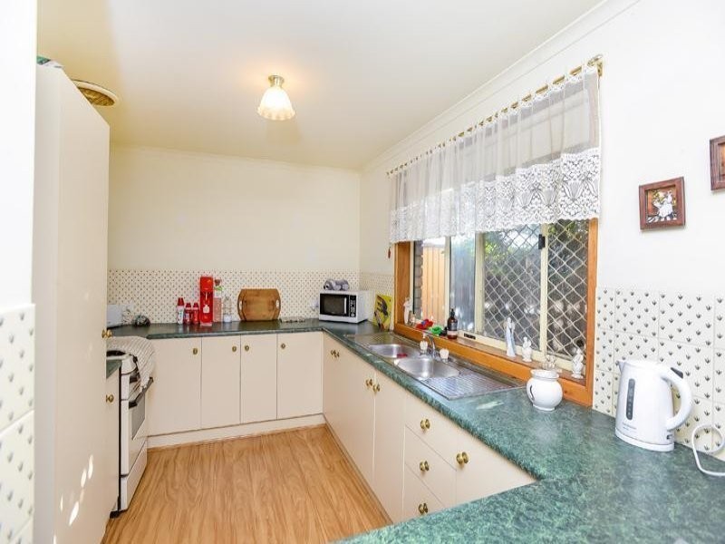 11 Nashwauk Crescent, Moana SA 5169