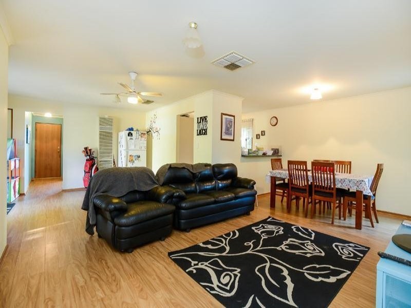 11 Nashwauk Crescent, Moana SA 5169