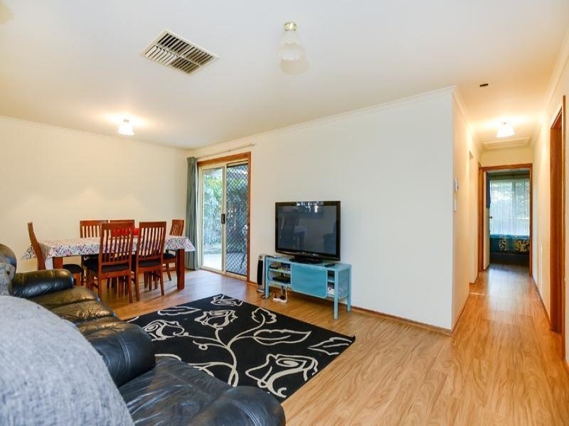11 Nashwauk Crescent, Moana SA 5169