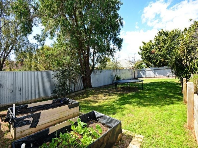 3 Bonnie Court, Christie Downs SA 5164