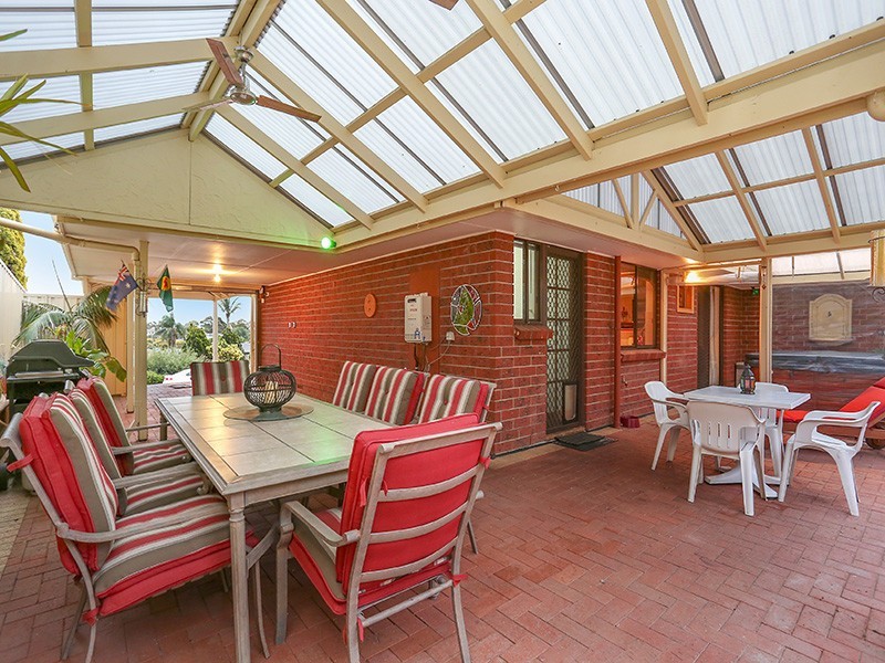 17 Balandra Street, Hallett Cove SA 5158