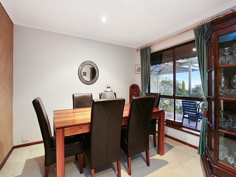 17 Balandra Street, Hallett Cove SA 5158
