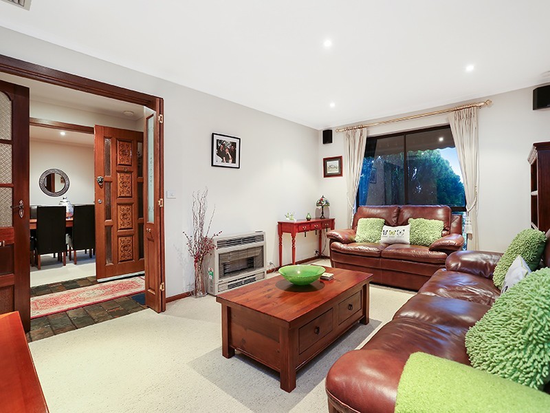 17 Balandra Street, Hallett Cove SA 5158