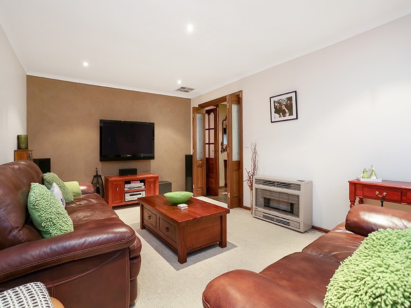 17 Balandra Street, Hallett Cove SA 5158