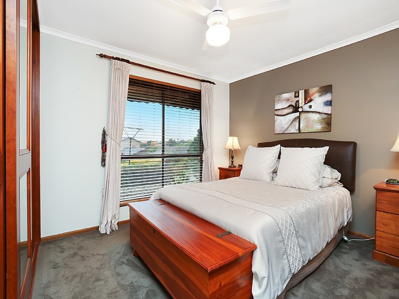 17 Balandra Street, Hallett Cove SA 5158